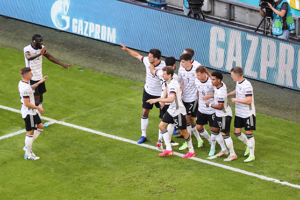 瑞典乒乓球队碾压德国乒乓球队，马龙三分雨点燃全场的简单介绍