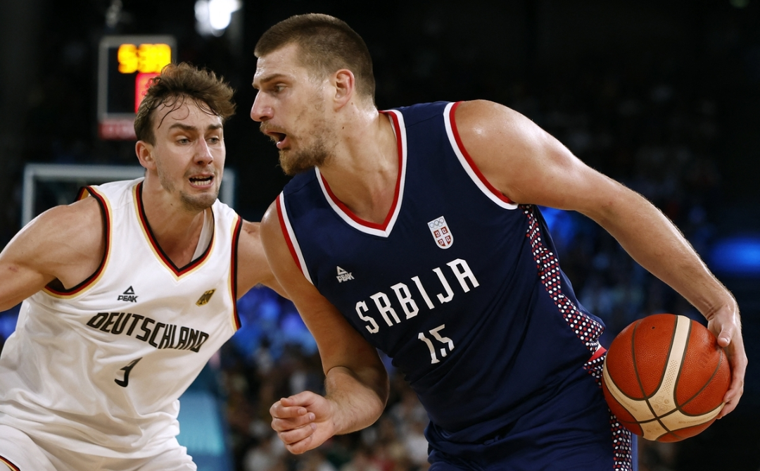 德国男篮绝杀西班牙男篮，约基奇打破历史纪录