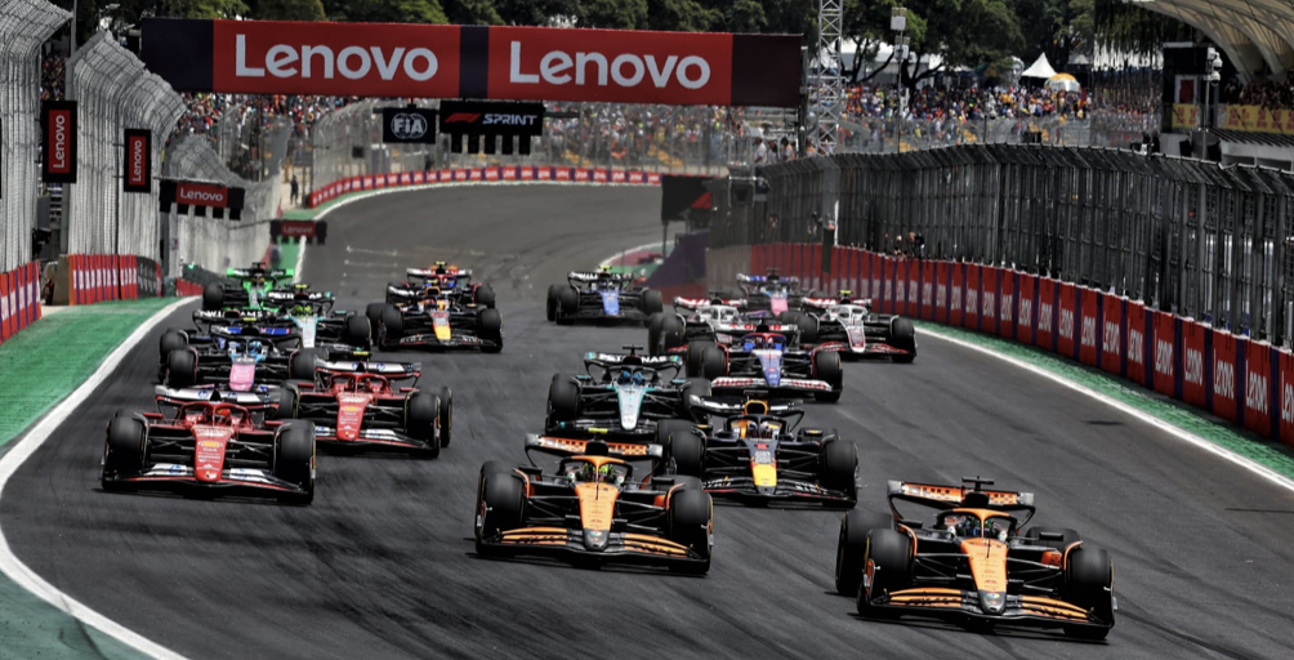 迈凯伦轻取红牛车队,拉塞尔扛起全队 迈凯伦轻取红牛车队,拉塞尔扛起全队