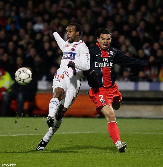 关于波尔多队在比赛中展现出色，轻松摘下胜利果实的信息