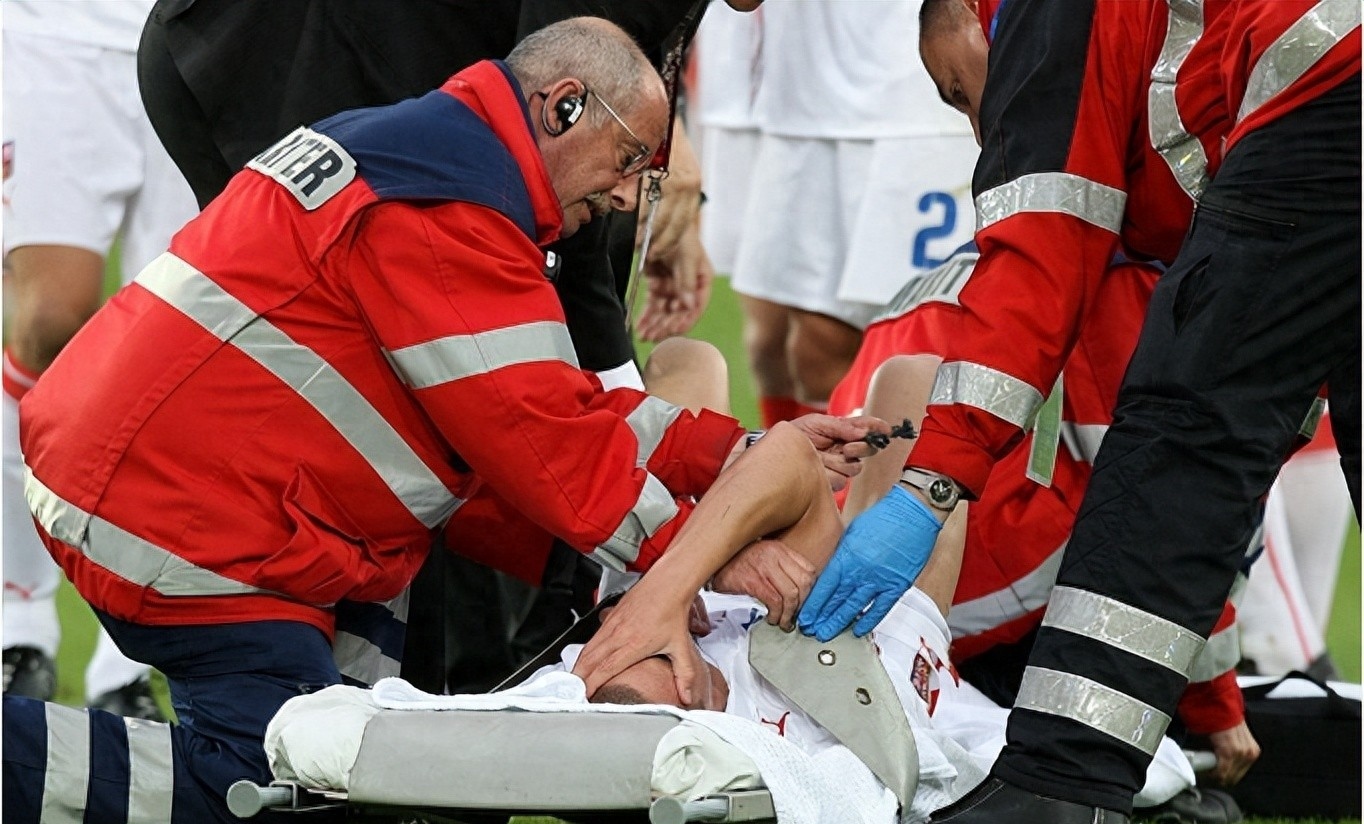 非洲足球新闻：埃及明星受伤缺席的简单介绍