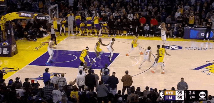 湖人完胜北京队，布伦森点燃赛场