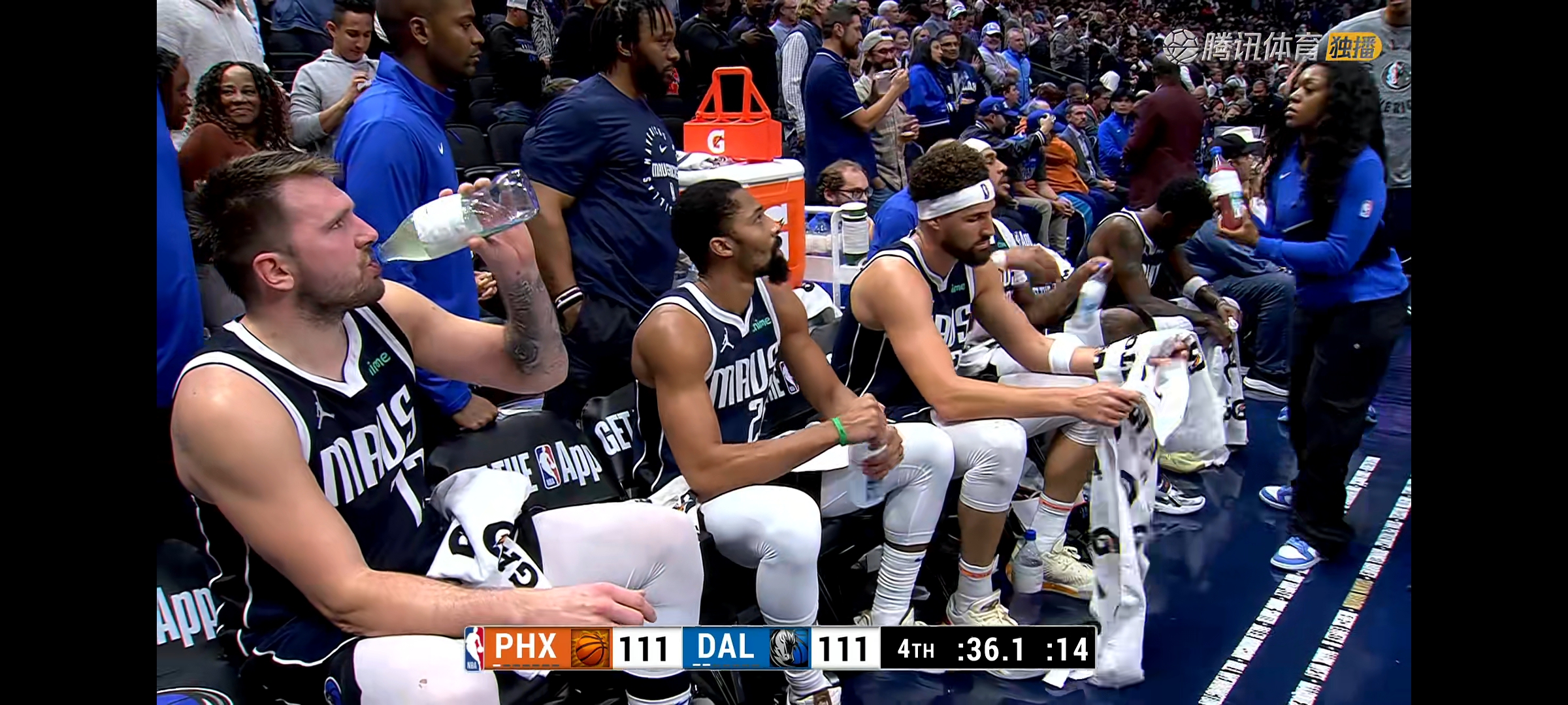 独行侠鏖战江苏队，约基奇扛起全队的简单介绍