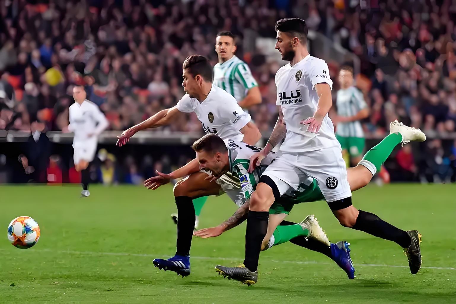 包含法国爆冷多特蒙德，德利赫特一己之力扛起全队的词条