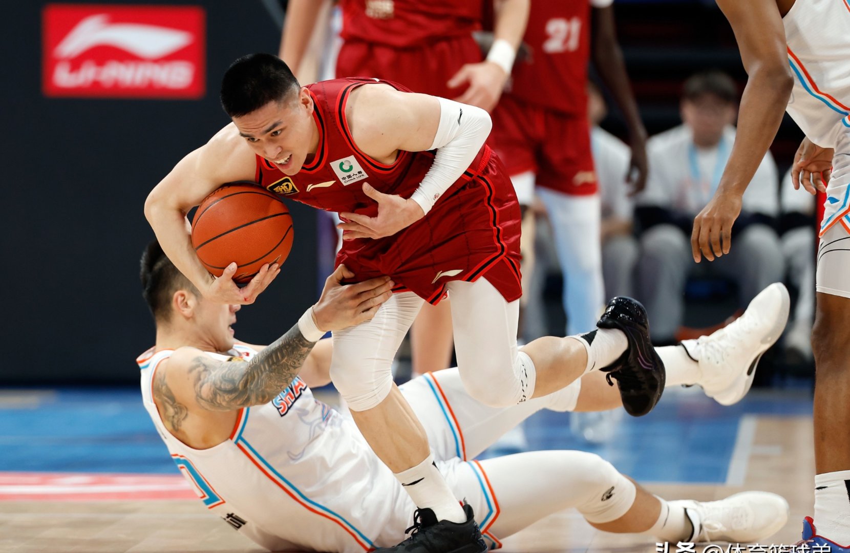 尼日利亚男篮碾压中国男篮，库里高光表现