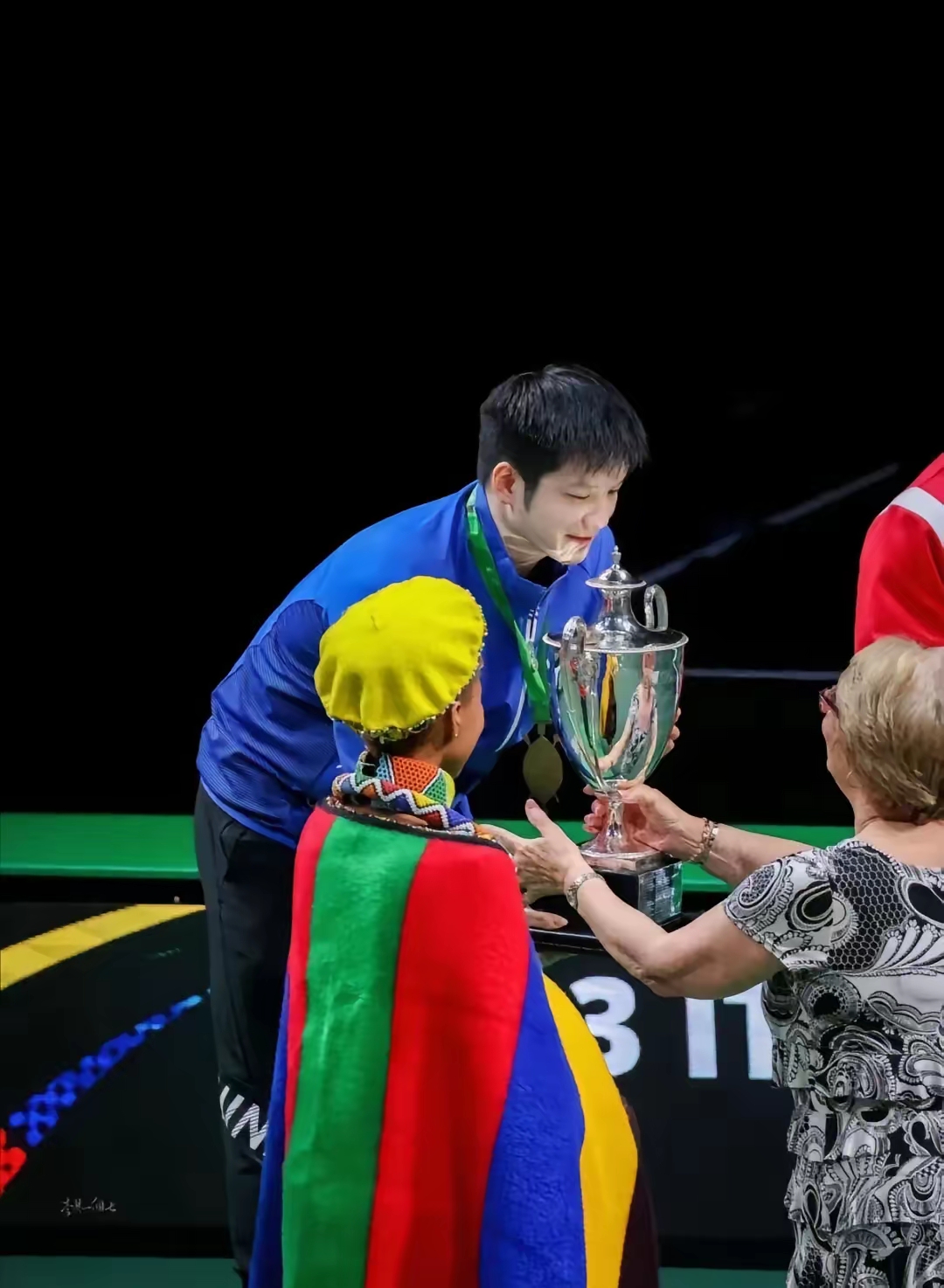 比利时乒乓球队逆转波兰乒乓球队，樊振东完成帽子戏法的简单介绍