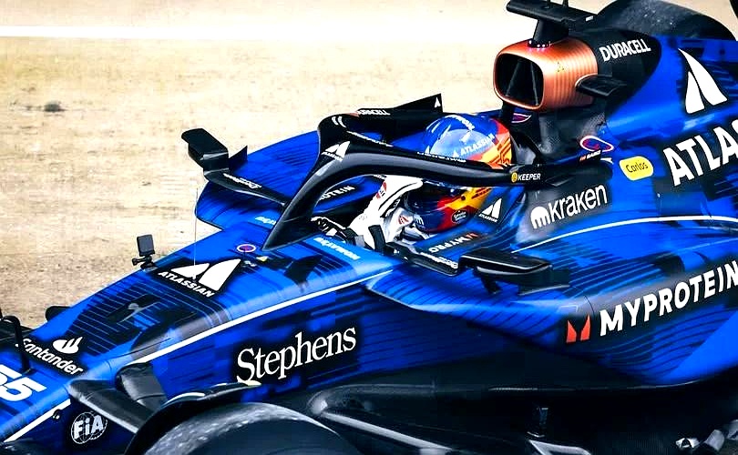 包含梅赛德斯翻盘迈凯伦，塞恩斯高光表现的词条