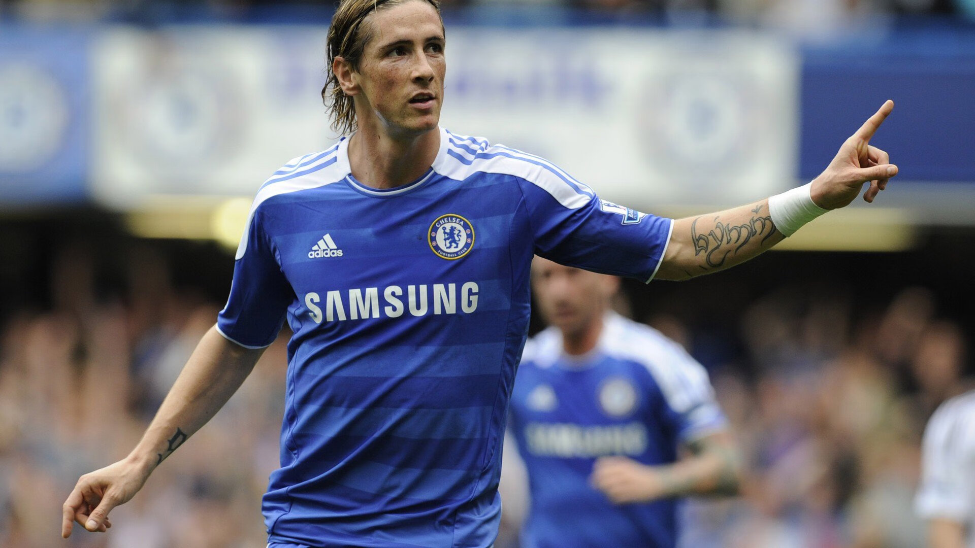 F1街道赛之夜,当引擎轰鸣遇见小贾伦的无声统治