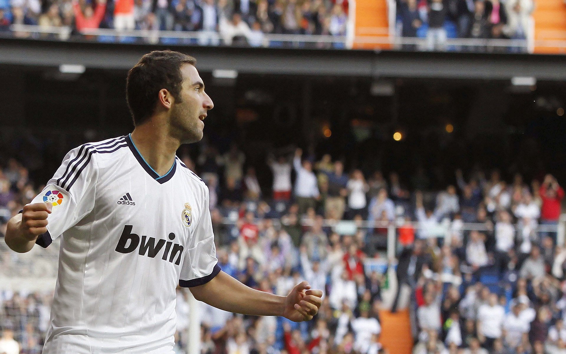 丹麦童话再现，石宇奇惊艳四座，逆转德国队书写羽坛新传奇